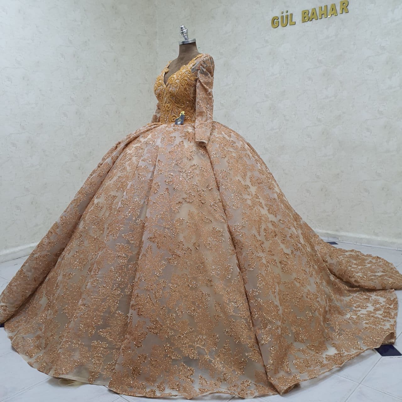 Robe de Soirée Élégante - Image 1