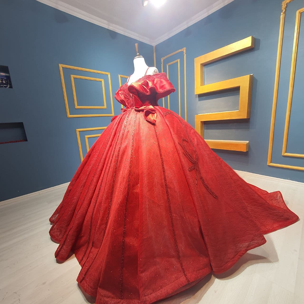 Robe de Soirée Élégante - Image 1