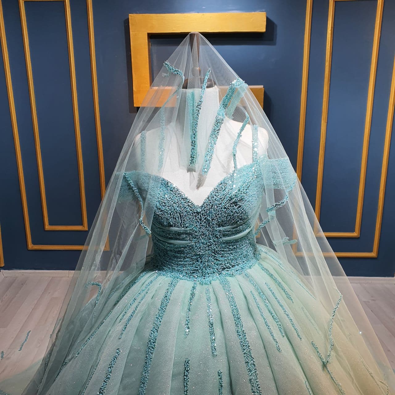 Robe de Soirée Élégante - Image 1
