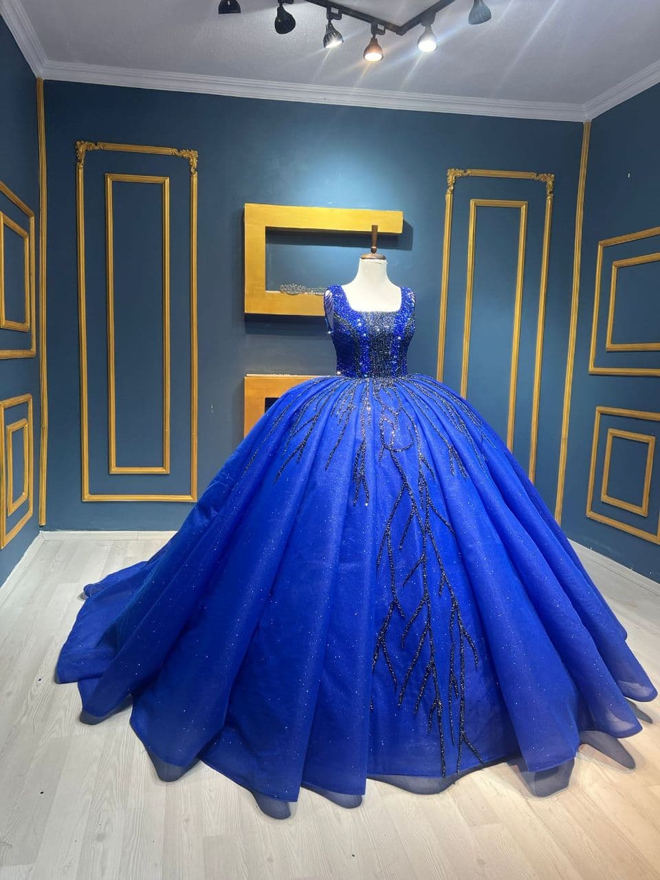 Robe de Soirée Élégante - Image 1
