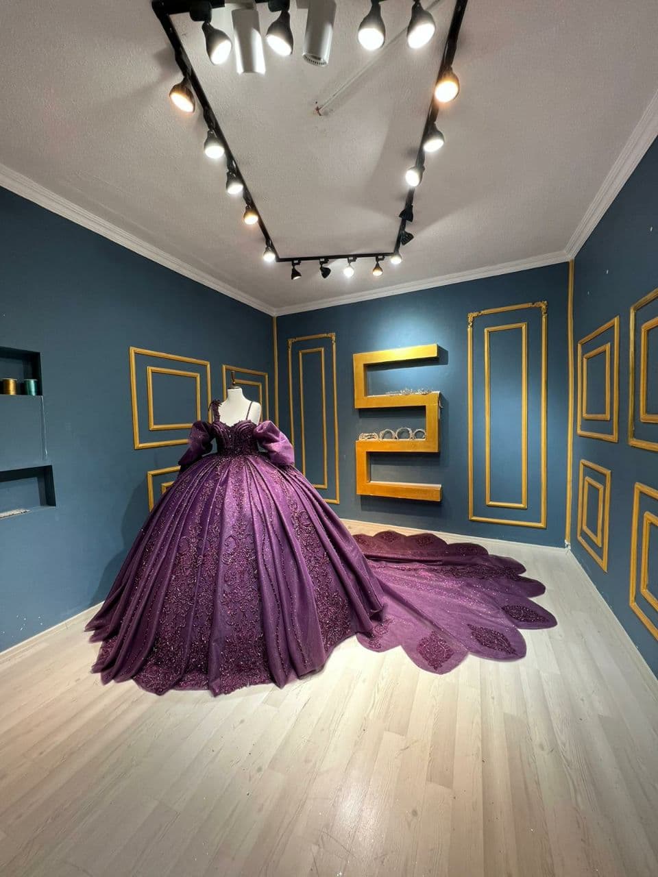 Robe de Soirée Élégante - Image 1