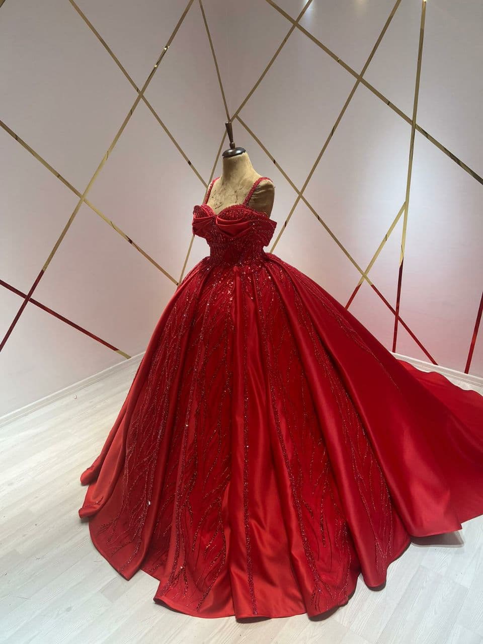 Robe de Soirée Élégante - Image 1