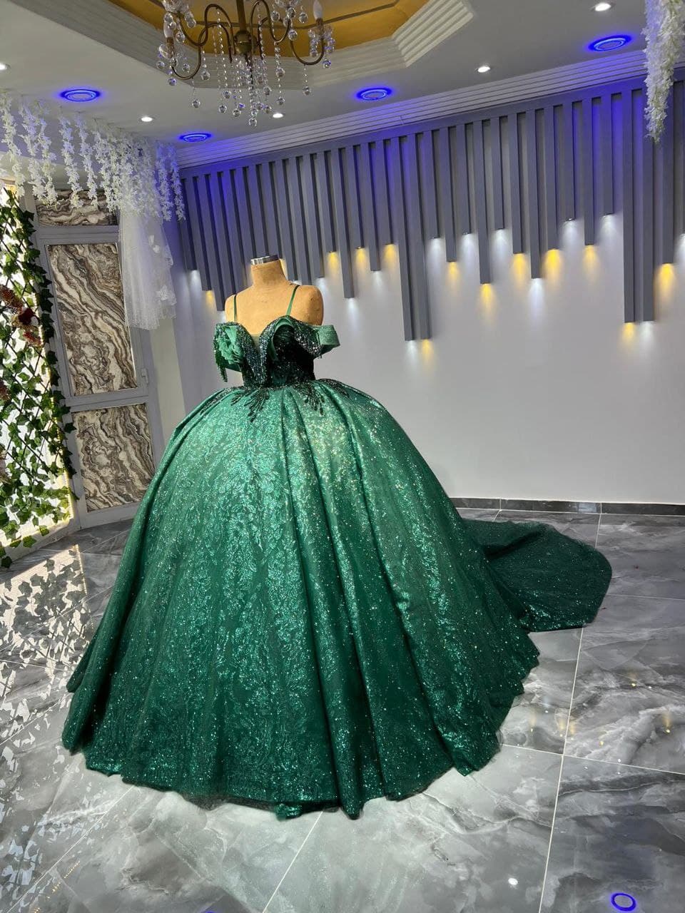 Robe de Soirée Élégante - Image 1