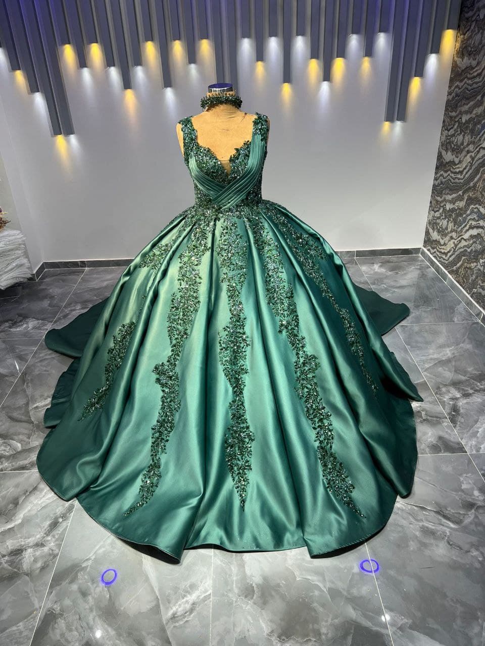 Robe de Soirée Élégante - Image 1