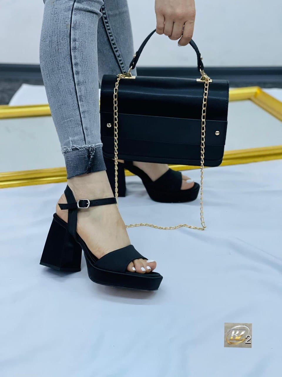 Chaussures - Image 1