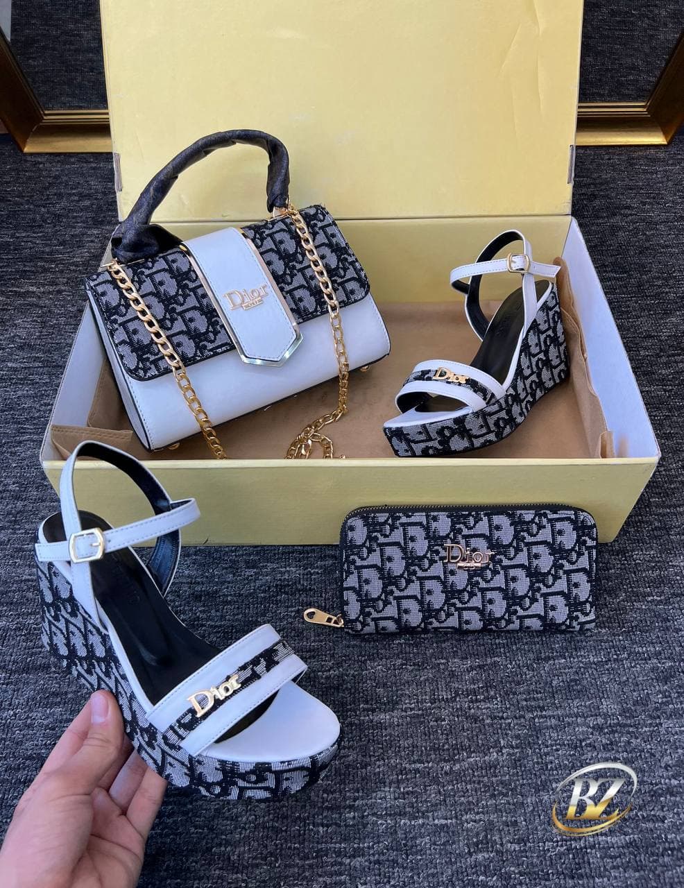 Chaussures - Image 1