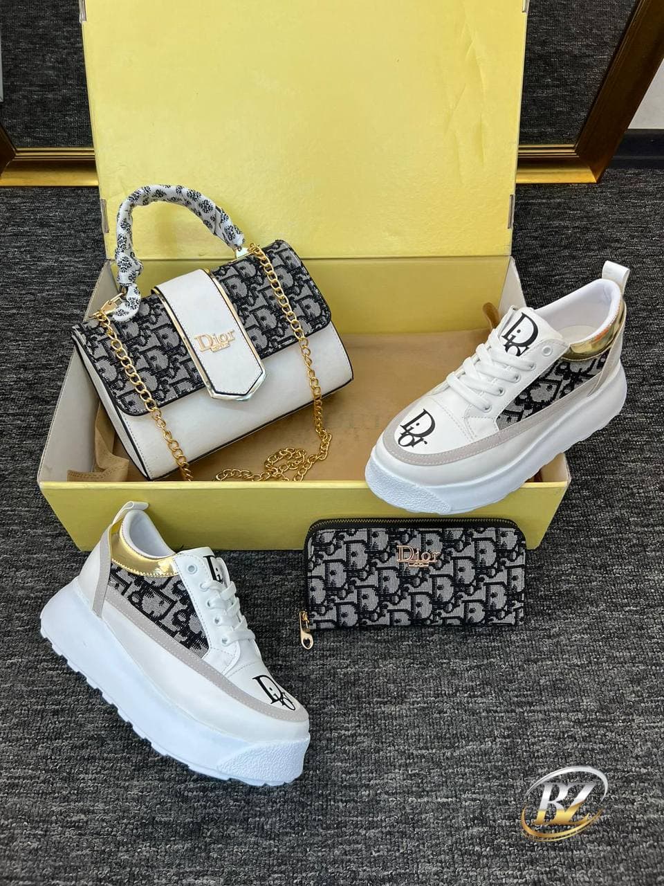 Chaussures - Image 1