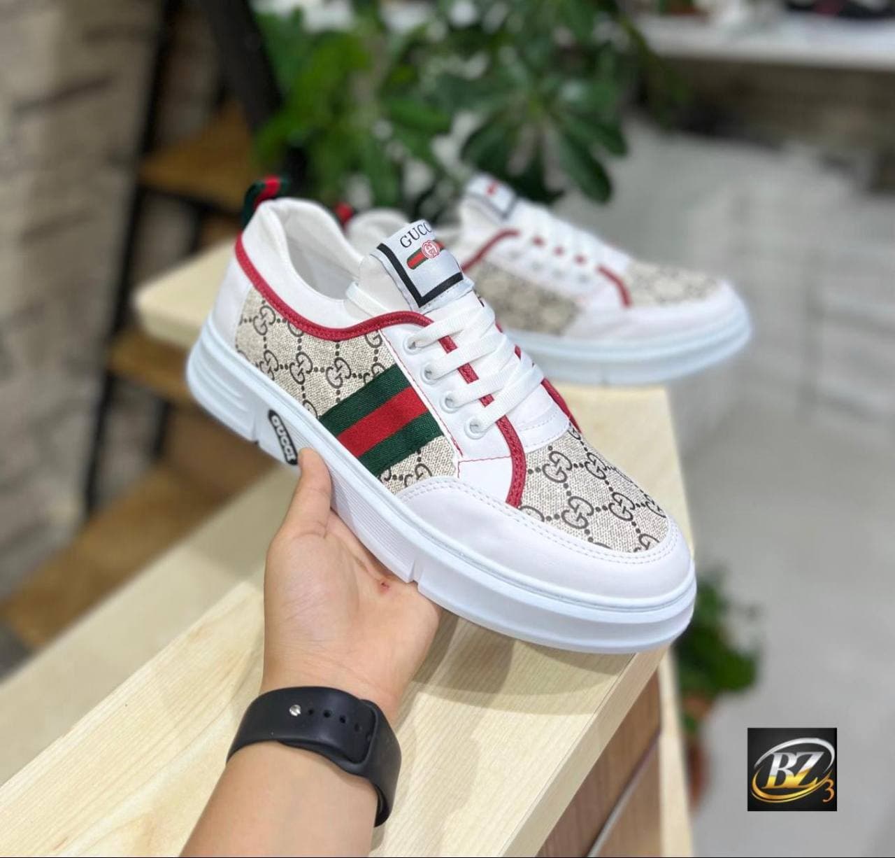 Chaussures GUCCI - Image 1