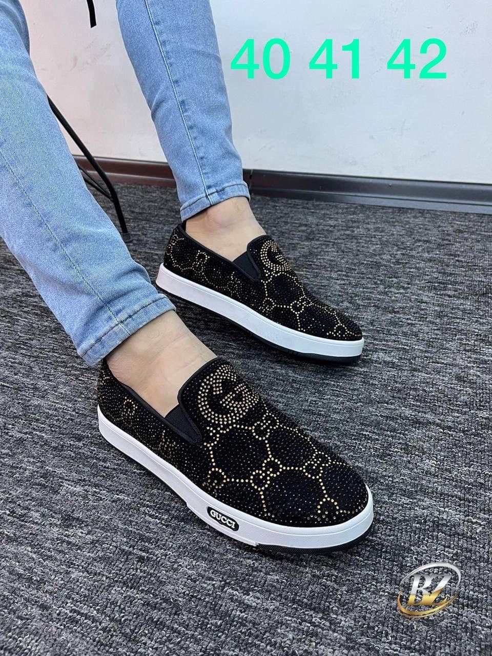Chaussures - Image 1