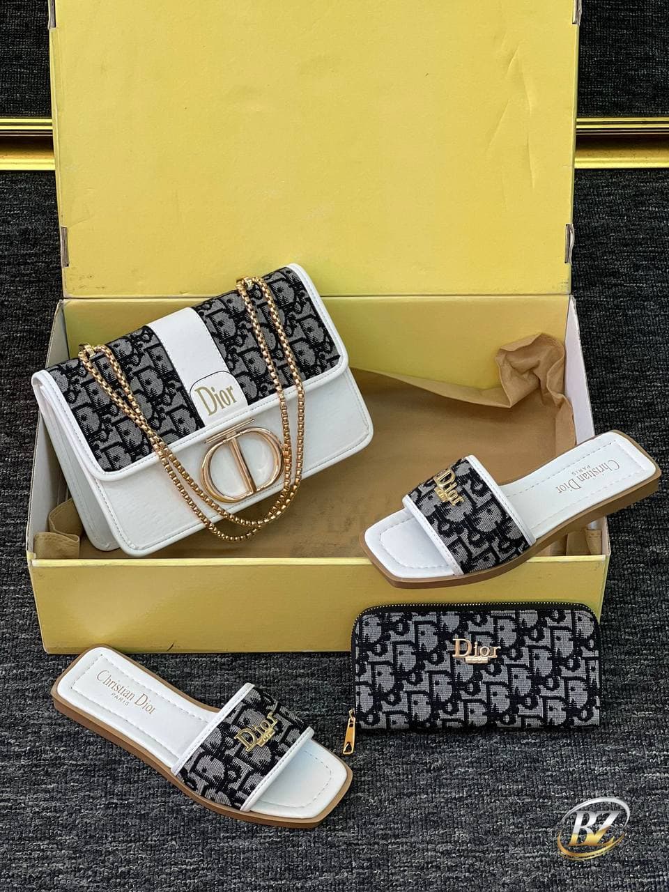 Chaussures - Image 1