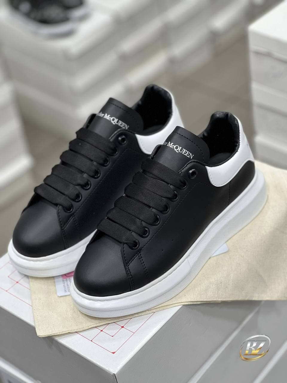Chaussures - Image 1