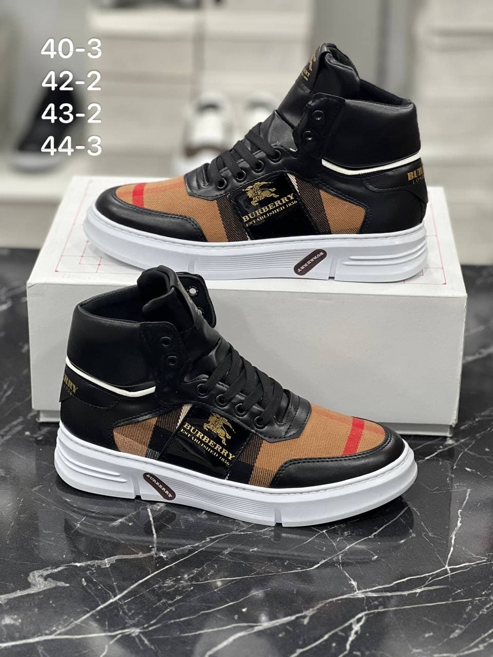 Chaussures - Image 1