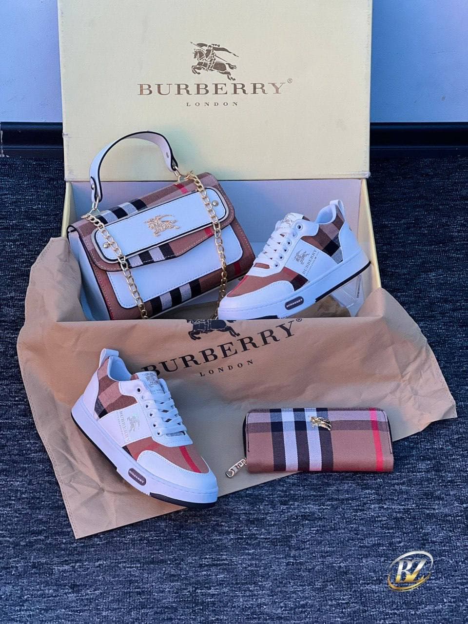 Chaussures - Image 1