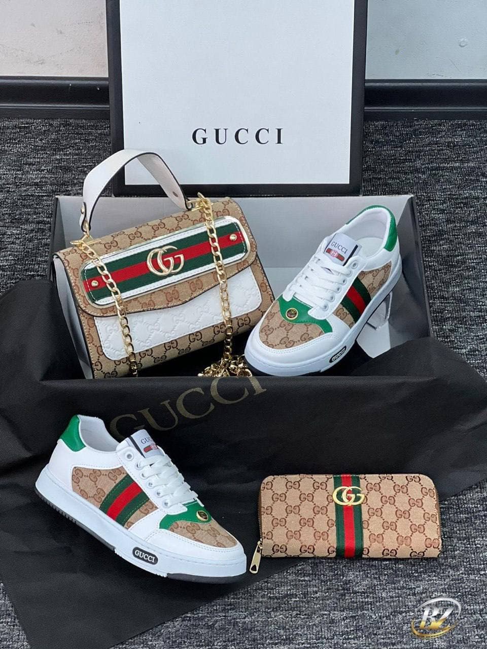 Chaussures - Image 1