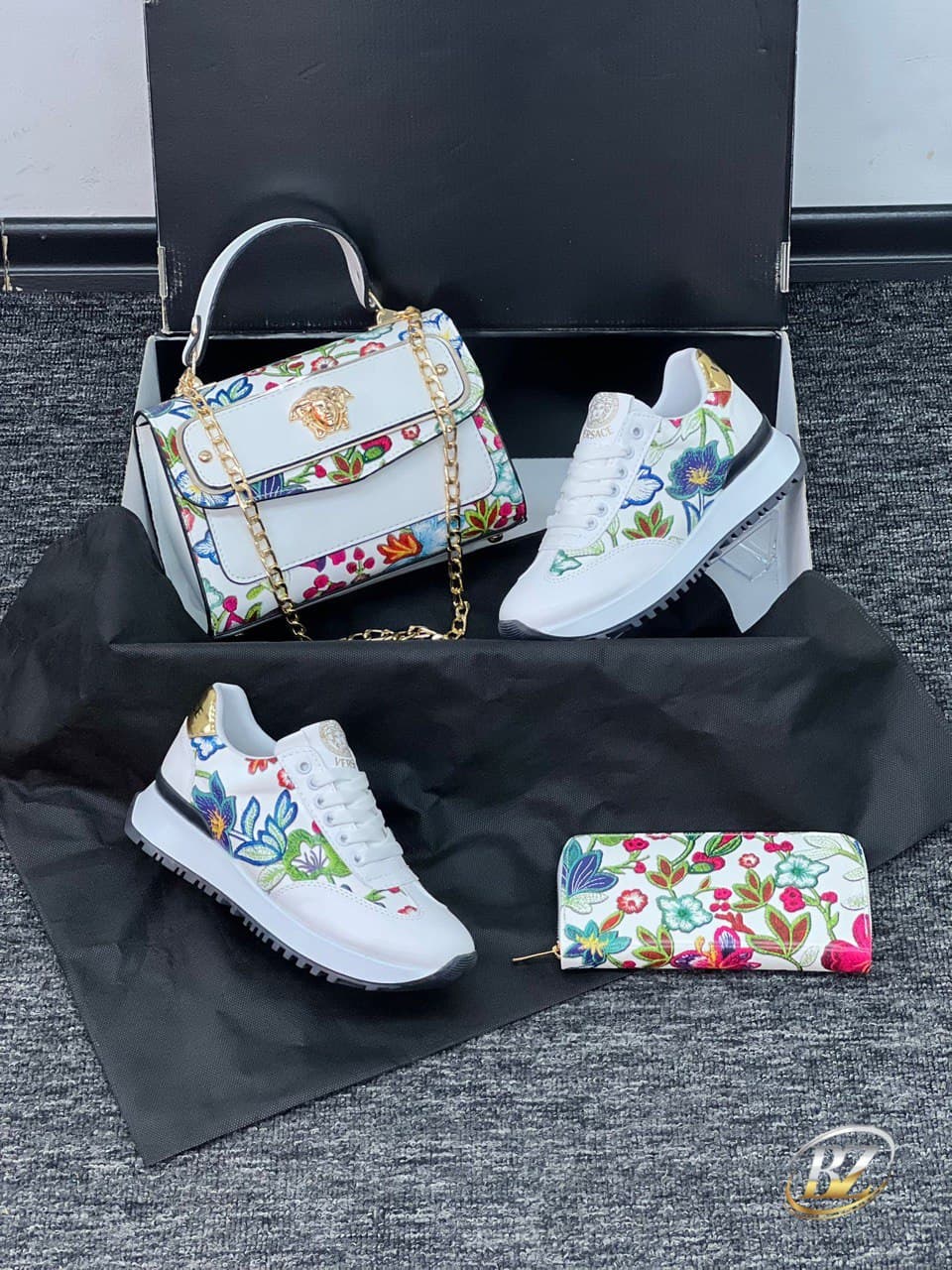 Chaussures - Image 1