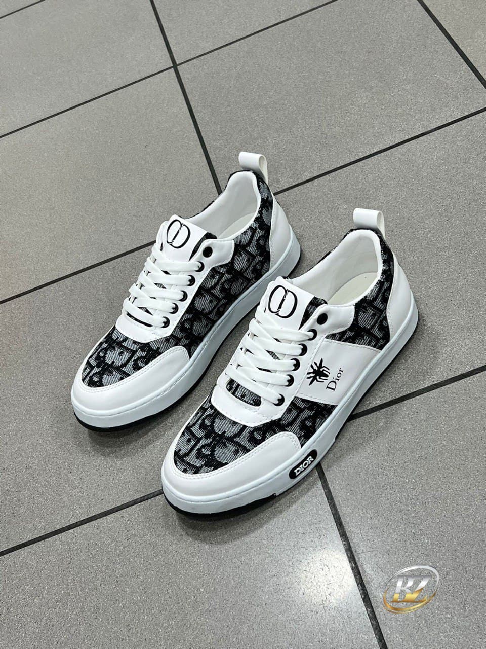 Chaussures - Image 1