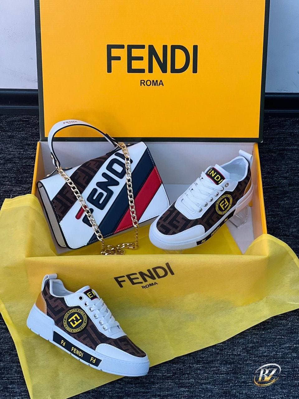 Chaussures - Image 1