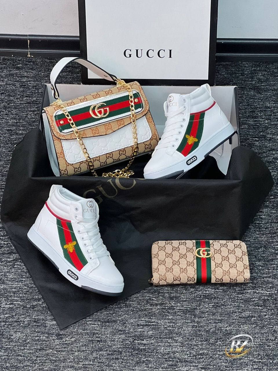 Chaussures - Image 1
