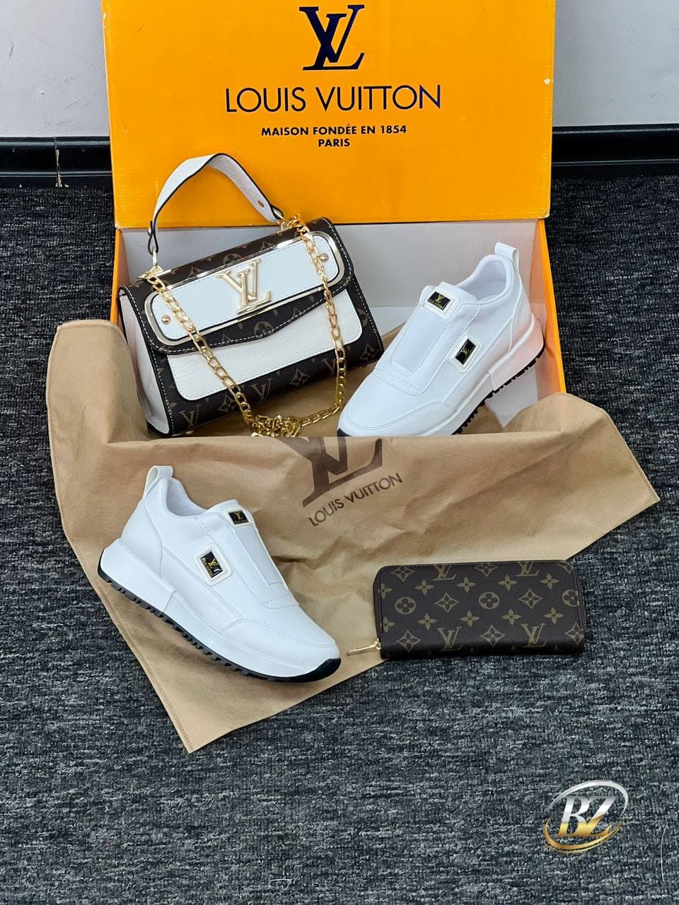 Chaussures - Image 1